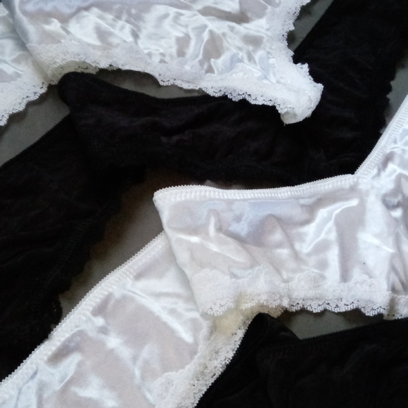 Panties lot size Small g- string lot - Picture 2 of 4